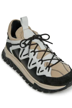 MARNI Hiking-style low top trainers | Bambino Sneakers | Sneakers